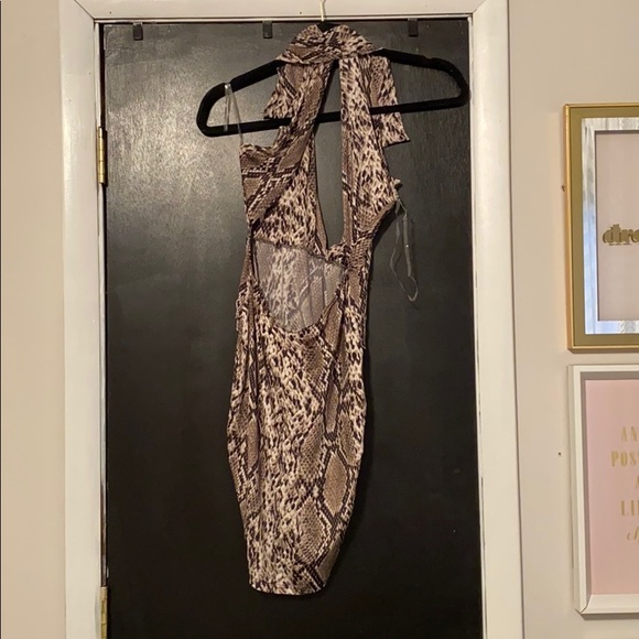 Snakeskin mini dress tulip skirt - Picture 2 of 2